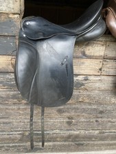 Grand Passier & Sohn Dressage saddle 17.5 medium Black