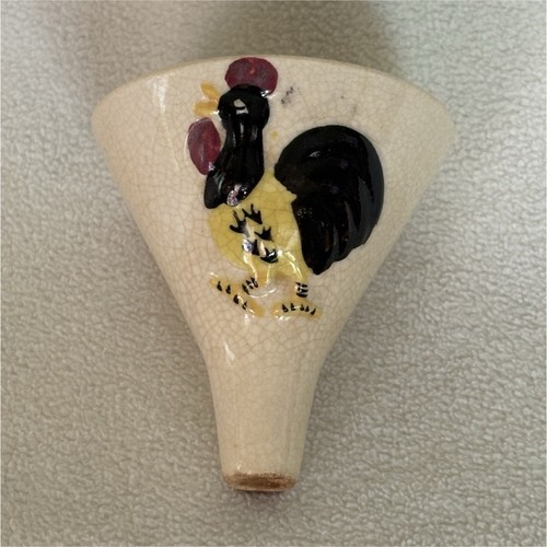 Charming 1950s rooster pie - charming,