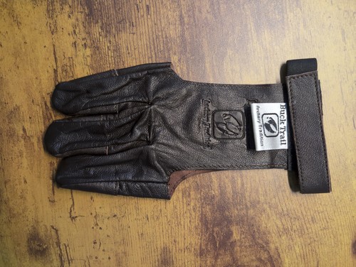 Buck trail deerskin shooting - buck,