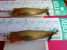 2X CARDED VINTAGE ABU SWEDEN 20G TOBY LURES IN G (GOLD) COLOUR IN TRADE CARD BOX