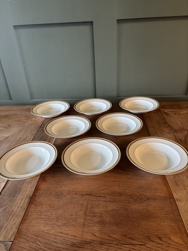 Eight wedgwood clio - eight,