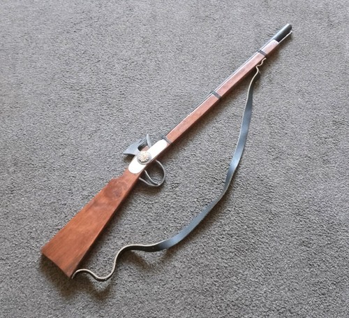 Wooden flint lock musket rifle - lock,