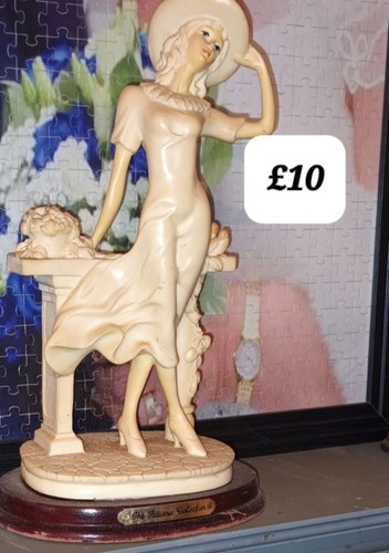 Elegant lady figurine - elegant, figurine/