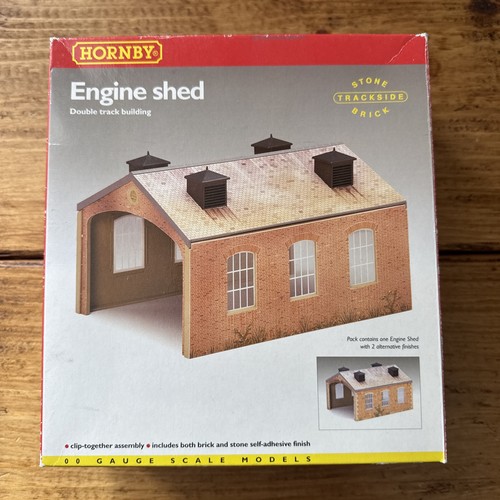 Hornby r8004 engine shed - engine,