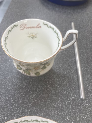 Queens fine bone china cup - queens,