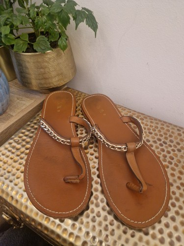 Zara brown tan leather thong