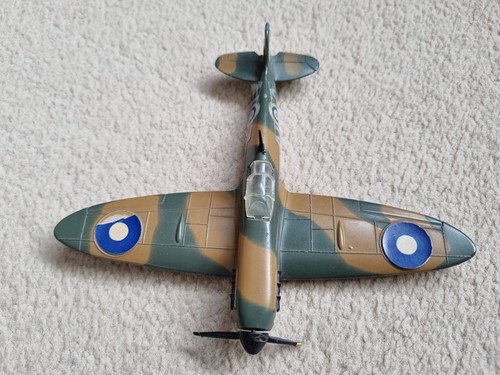 Vintage dinky battle - dinky,