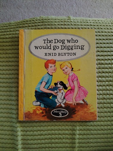 Enid blyton the dog - the,