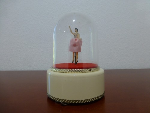 Vintage reuge dancing - vintage,