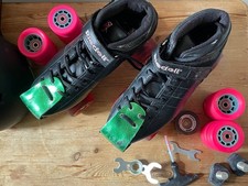 Skate Bundle Riedell R3's UK Size 8, Harsh Helmet, Cloud Quantum Wheels