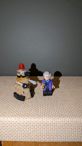 Lego doctor who minifigure - lego,