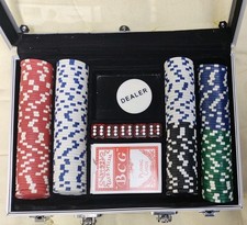 Poker Chip Set 200 Piece Weighted, Aluminium Carrying Case, 5 Dice, 1 Deck #K3