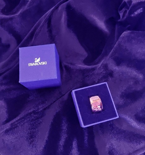 Genuine signed swarovski - signed, pink