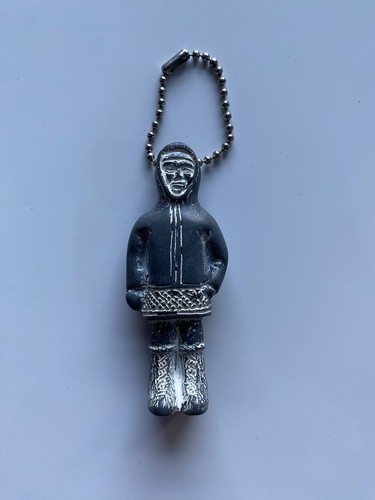 Vintage tundra canada keychain - canada,