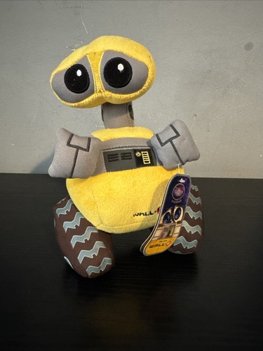 Disney store wall robot - wall.e,