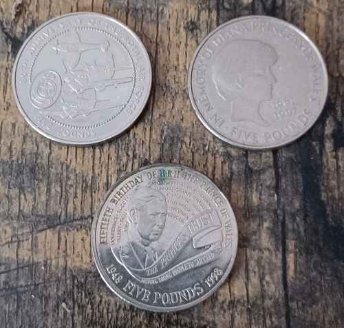 Commerative coins - £5, coins|