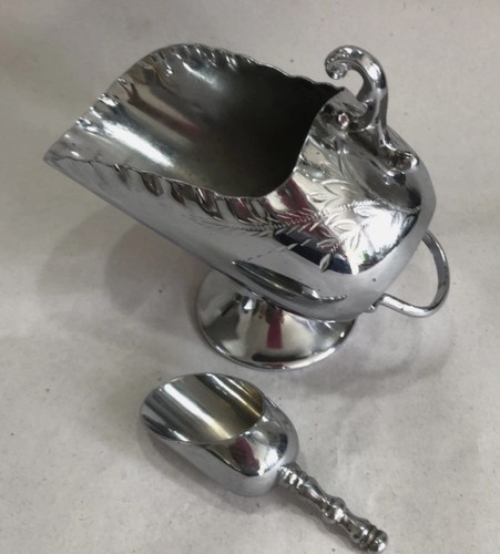 Vintage sugar scoop - vintage, in