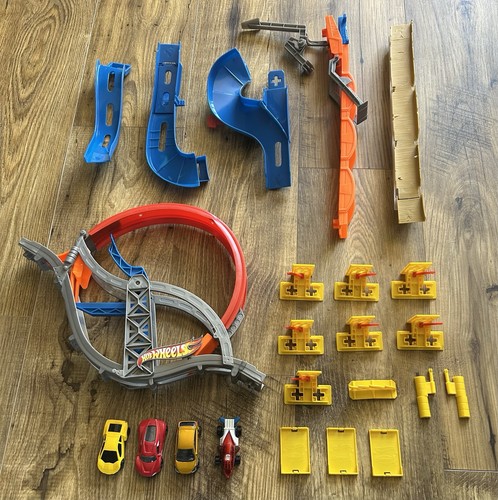 Hot wheels wall - hot,