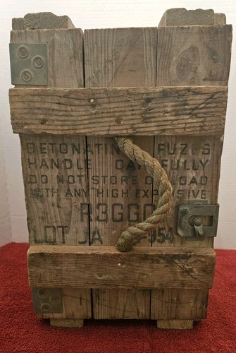 Vtg military wood - military, ammo
