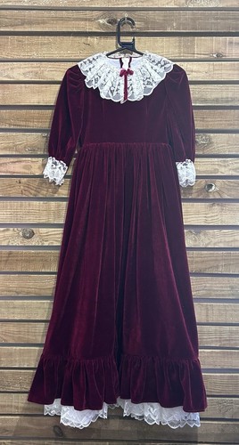 Vintage 70s victorian velvet - vintage,