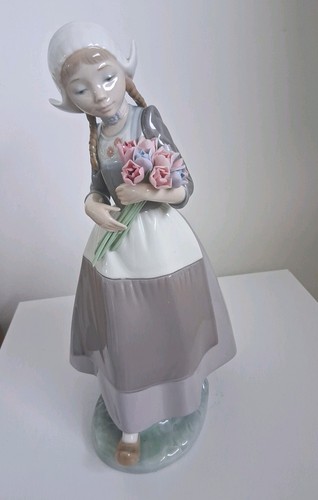 Lovely rare lladro - rare,