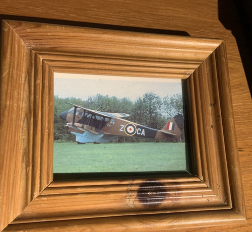 Small brown wooden photo - x,