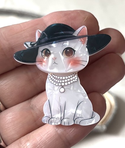 Cute petite white kitten - petite,
