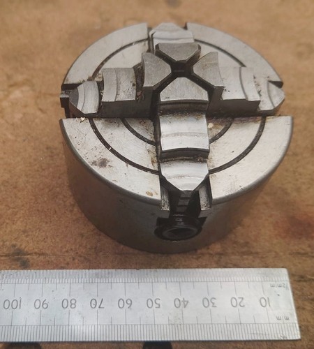 Jaw independent lathe - 4, chuck