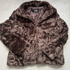 Wallis faux fur brown button