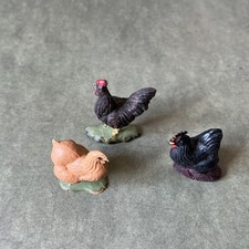 Vintage BRITAINS  CHICKENS Hen Plastic Farm Animals 1:32 Scale Brown Black Gold