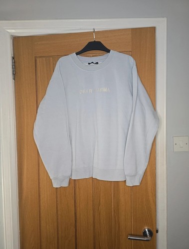 Medium very pale greyish - medium,