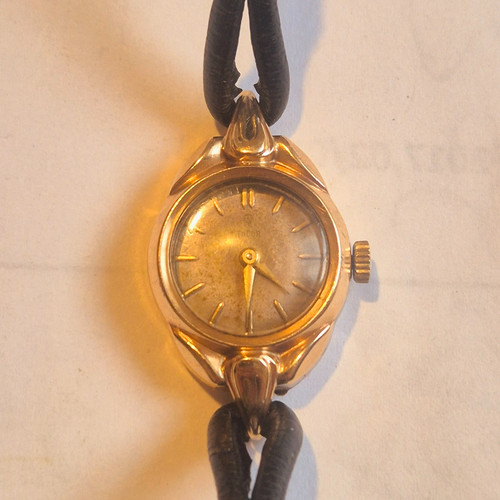 Tudor royal 9ct gold - royal,