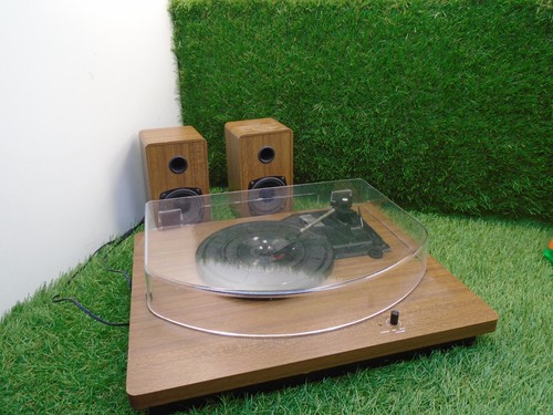 Player with exterior - with,