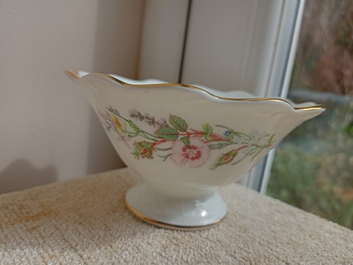 Aynsley wild tudor derwent - 5'',