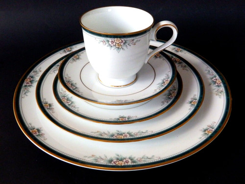 5pc place setting noritake - 5pc,