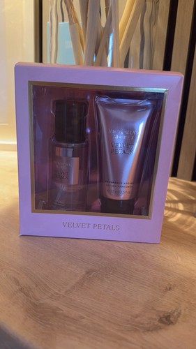 Victoria secrets perfume gift - perfume,