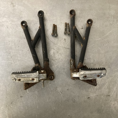 Ksr moto grs 125 footrest - moto,