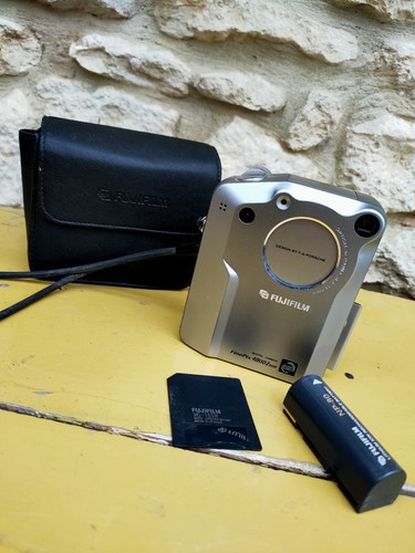 Fujifilm digital camera - fujifilm,