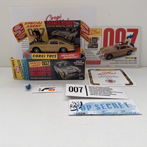 Corgi model club 261 james - model,