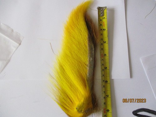 Buck tail yellow piece - buck, fly