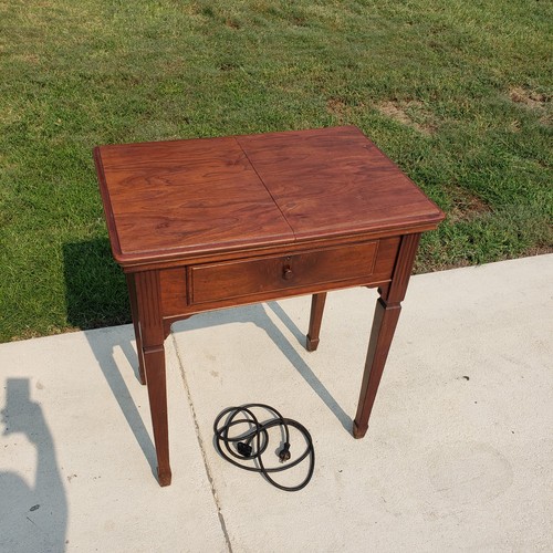 Mid century singer - mid,