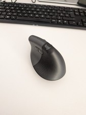 Logitech Lift Vertical