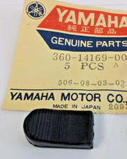 NOS Yamaha RD350,RD250,RD350A,YR5,DS7,YZ125, Choke Leaver grommet 360-14169 -00