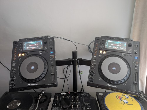 Cdj 900 nexus with - nexus, stand