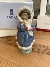 Lladro Nao Keep Me Warm Gres