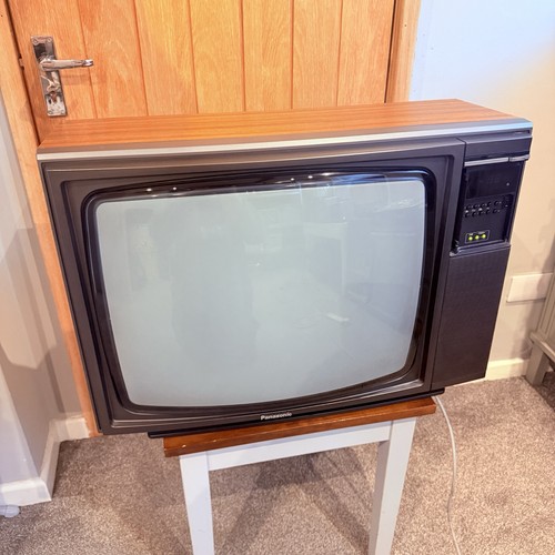 Vintage panasonic colour - vintage, 22”