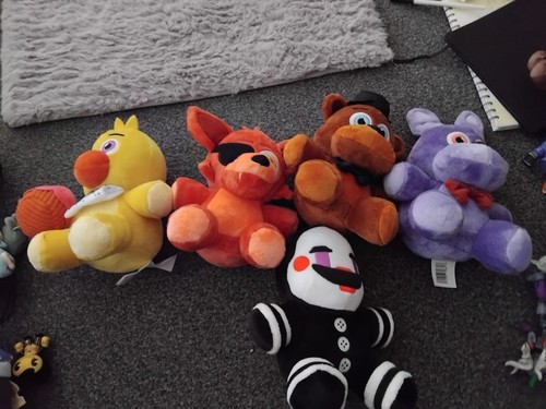 Fnaf rare jazwares - 💛fnaf,
