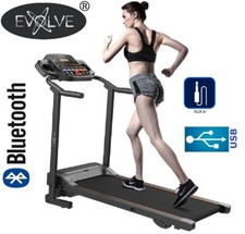 EVOLVEB1 TREADMILL RUNNING