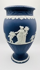 Wedgewood dark blue white - &,