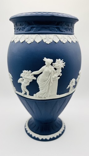 Wedgewood dark blue white - dark,
